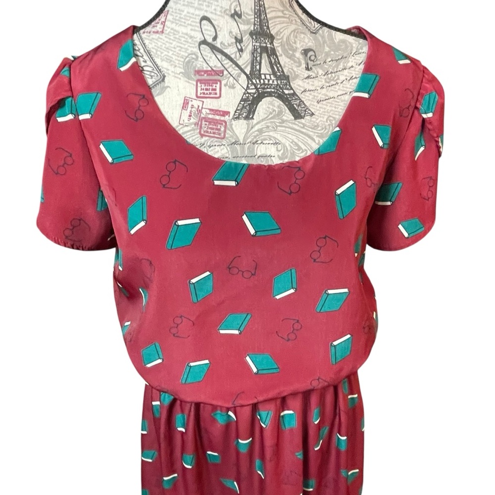 Peach Love California Midi Dress in Red and Teal - books and glasses, teacher - Picture 4 of 9